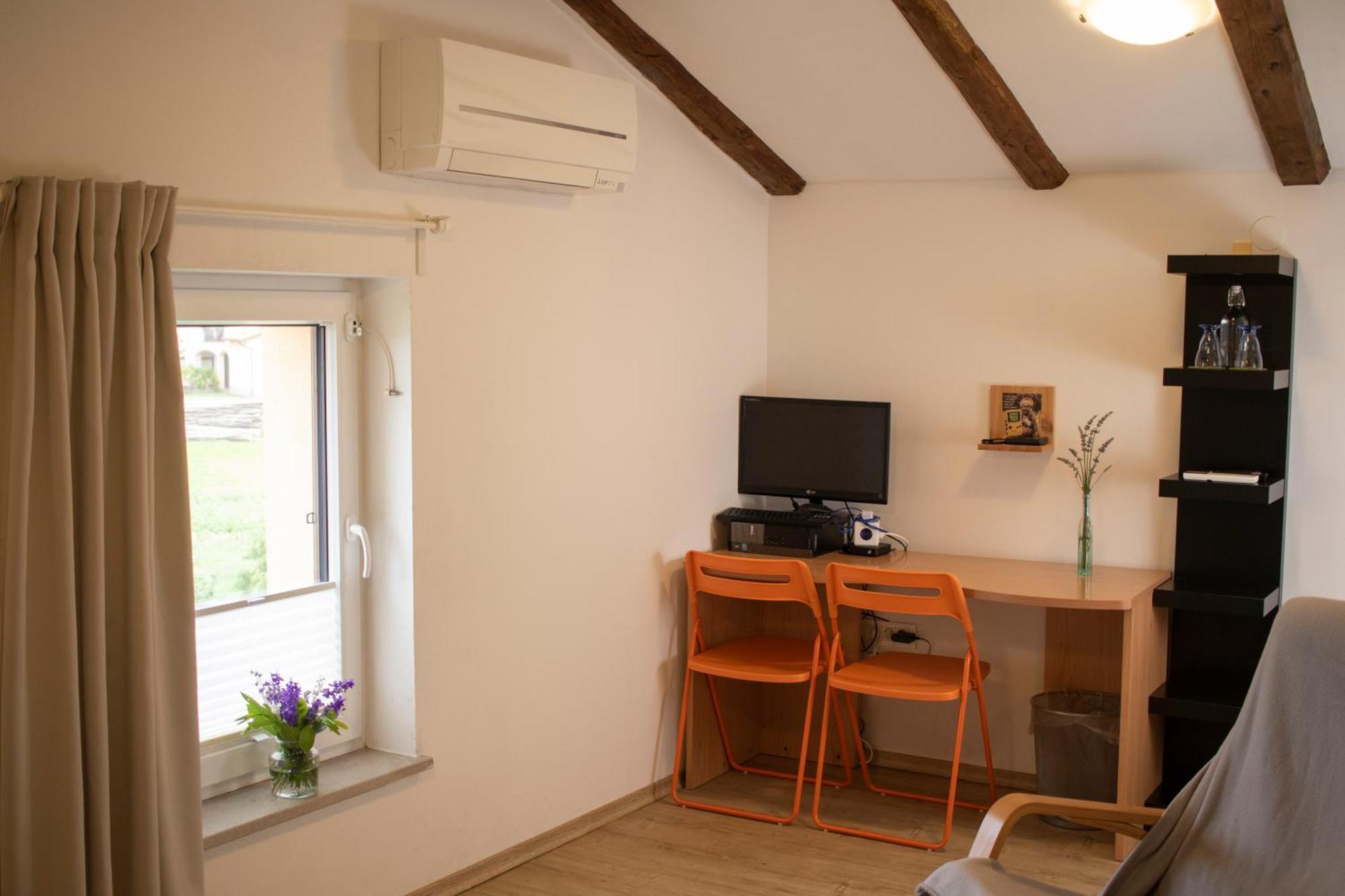 Borea Rooms - Sobe Budanje Vipava Extérieur photo